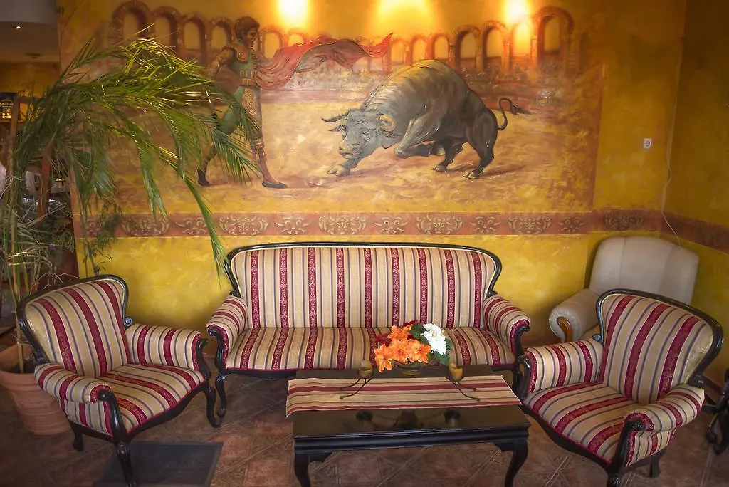 Hotel Toro Negro Золотые Пески 3*,
